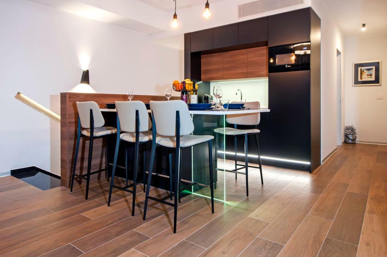 The Q Superior - A Penthouse With Jacuzzi And Sauna Appartamento Rovigno